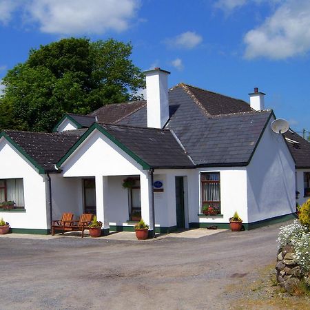 Valley Lodge Room Only Guest House Claremorris Exterior foto